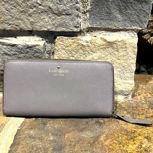 Kate Spade Wallet charcoal gray. Like new! Excellent condition.